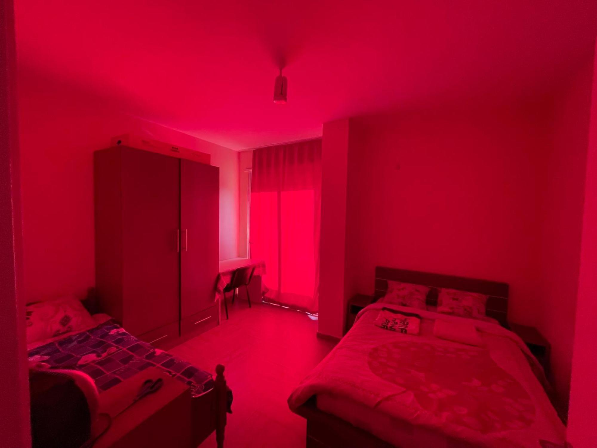 B&B - Private Rooms Tirana Esterno foto
